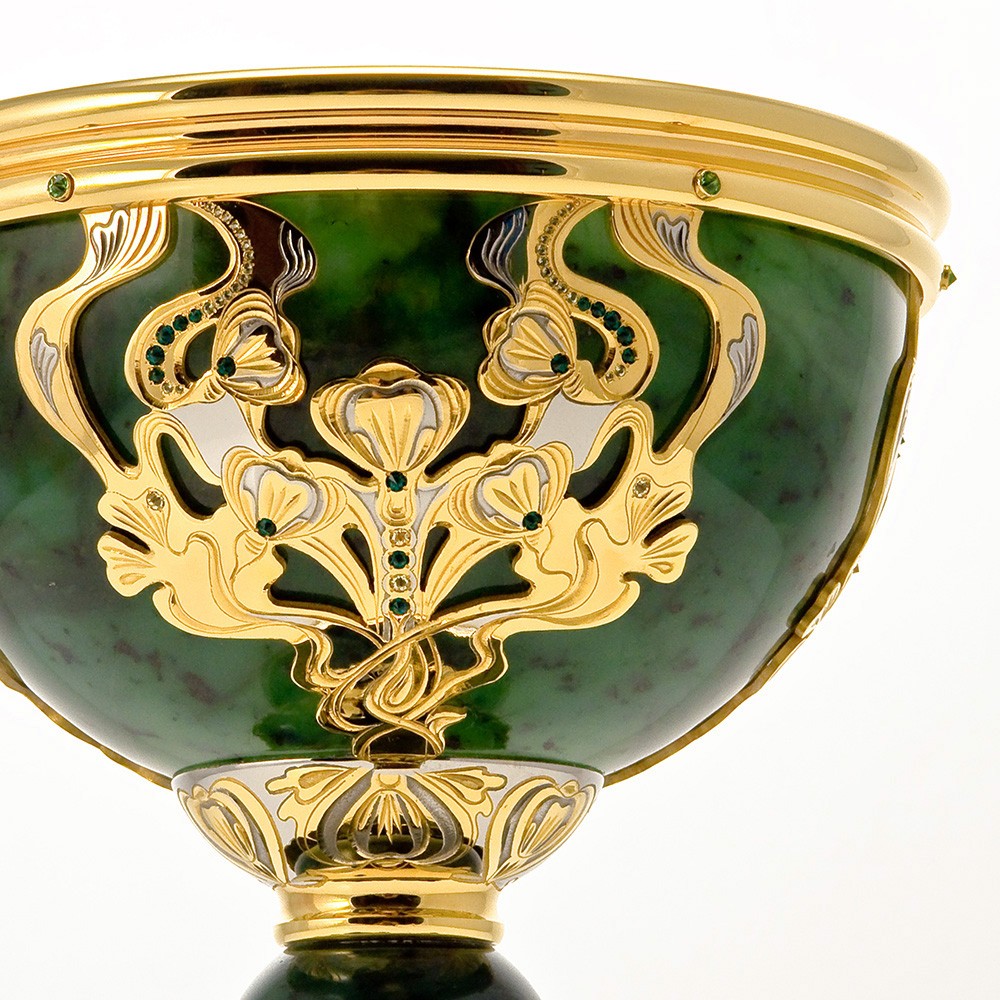 Gold jade cup decoration