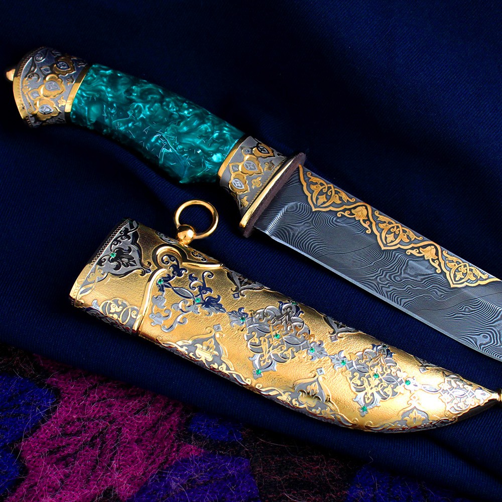 Luxurious arabic knife with green hilt and arabic sheath pattern. Amazing work of Russian knives