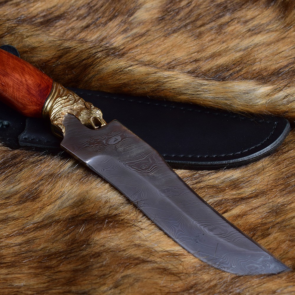 Stylish Damascus Knife