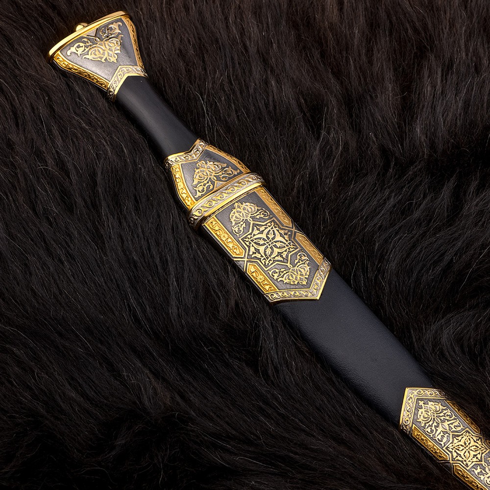 Premium oriental handmade black dagger dagger