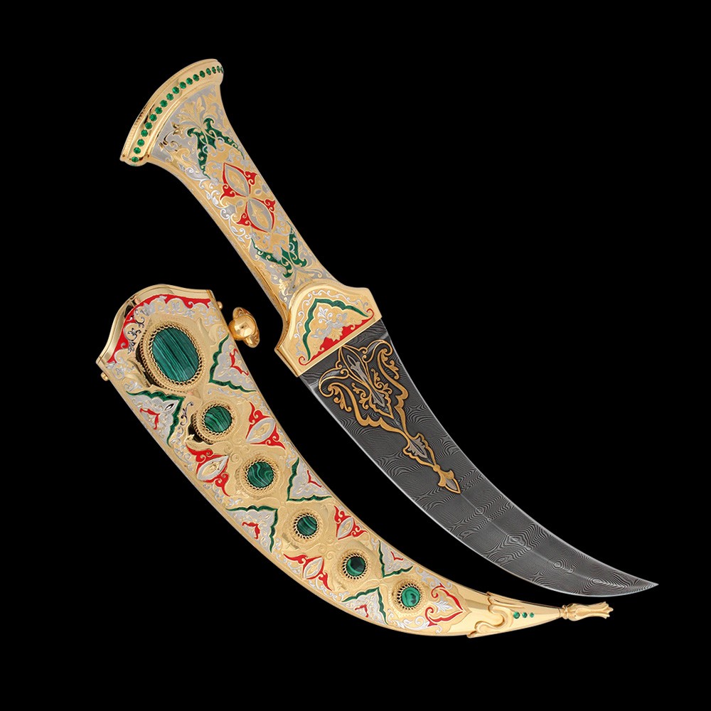 Luxurious arabic dagger in gold and damask. Exclusive gift for a strong person