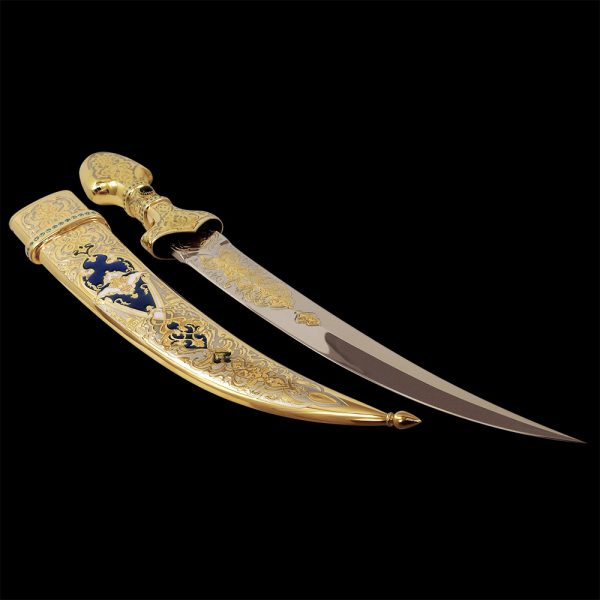 Literally, bebut translates as "tiger claw" from Persian. The dagger got its name because of the curved shape and nature of chopping blows. To make a blade sharpened on both sides, high-strength steel is required.