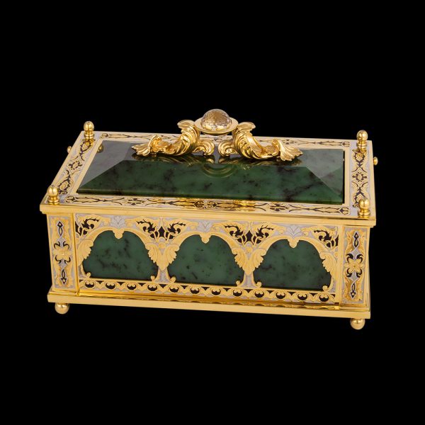 Handmade jade casket. The luxurious work of the Zlatoust masters