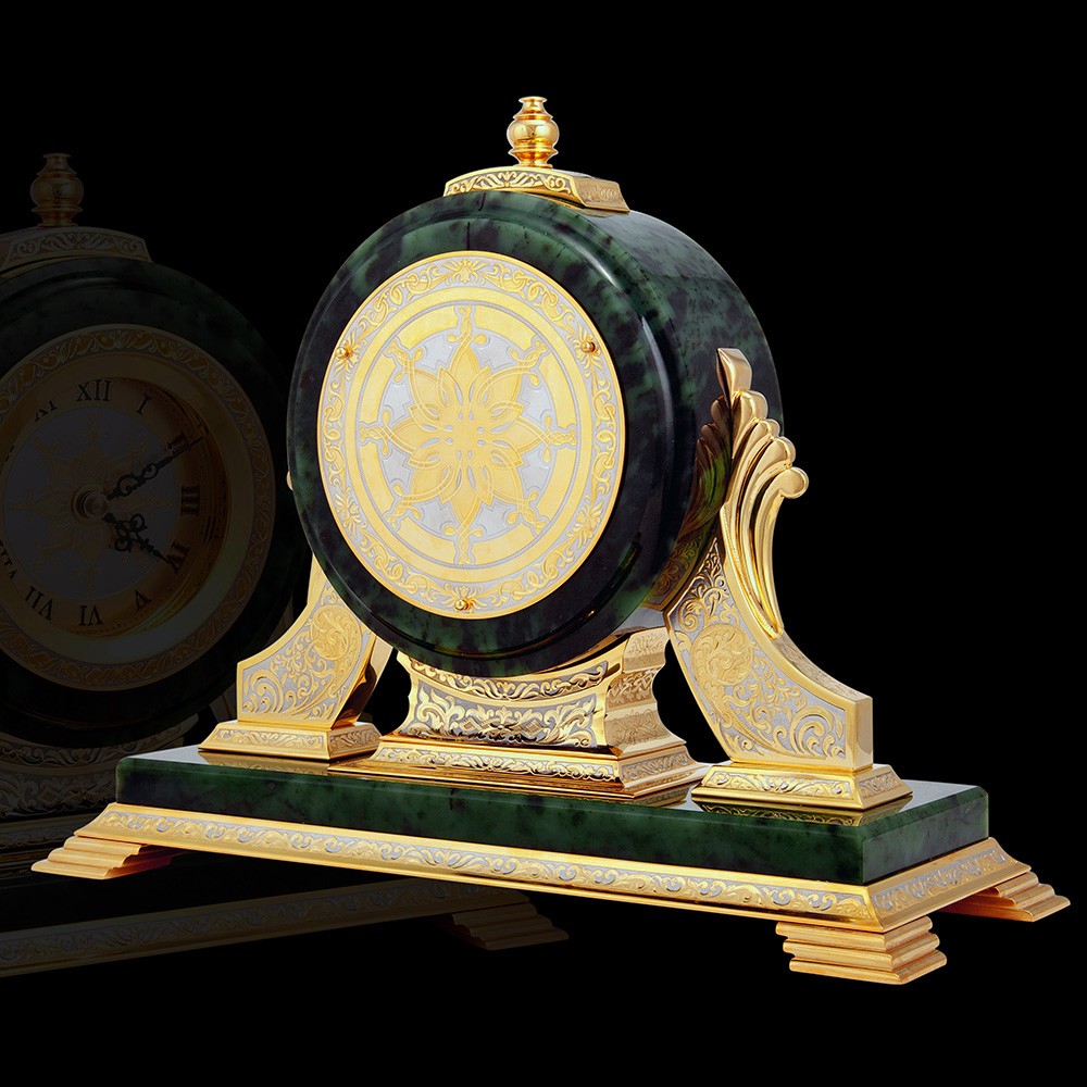 Large jade cabinet clock