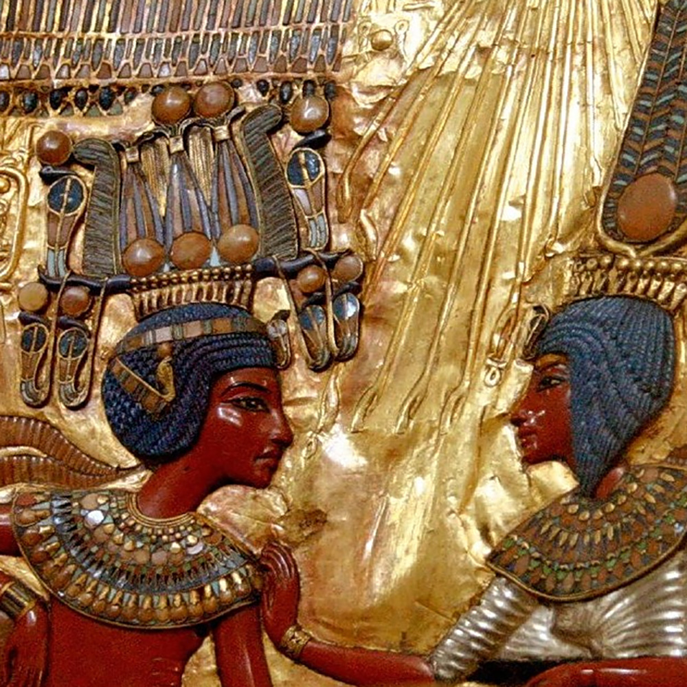 Egyptian images adorned with gold and lapis lazuli