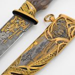 Scabbard with the image of the African savannah