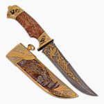 Hunting knife with wooden handle